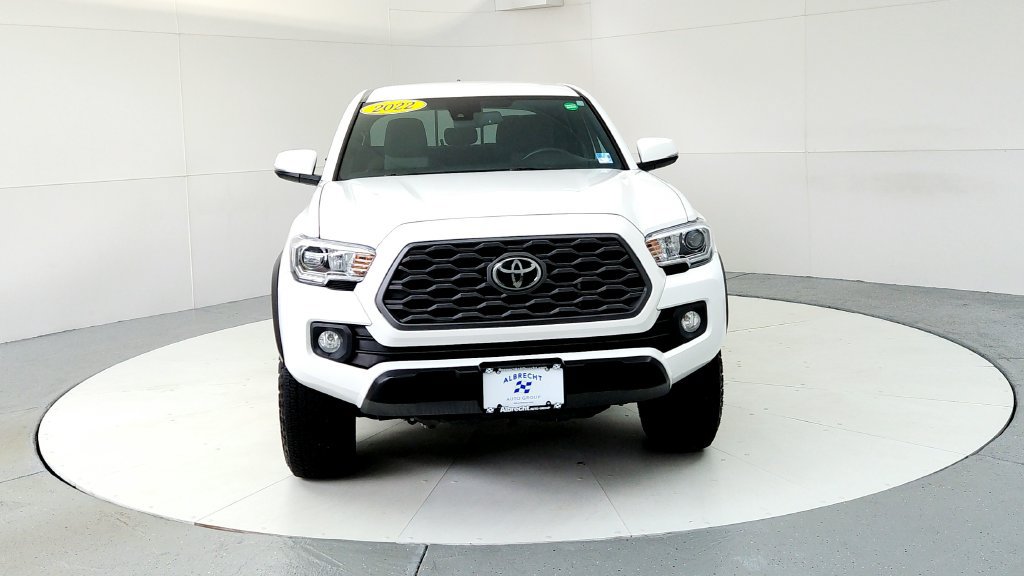 Certified 2022 Toyota Tacoma TRD Off-Road w/ Technology Package AWD/4WD image 8