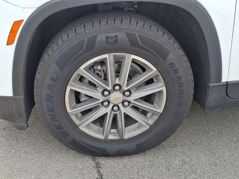 Used 2022 Chevrolet Traverse LT w/ LPO, Floor Liner Package AWD/4WD image 4