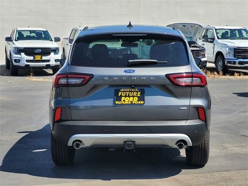 New 2025 Ford Escape SE w/ PHEV Premium Package image 5