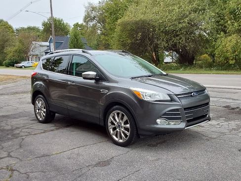 Used 2015 Ford Escape SE w/ SE Chrome Package AWD/4WD image 2