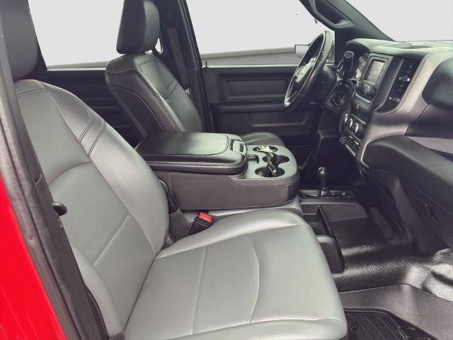 Used 2022 RAM 3500 Tradesman w/ Chrome Appearance Group AWD/4WD image 9