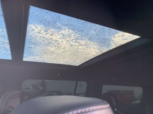 Used 2022 Jeep Wagoneer Series II w/ Premium Group I image 16