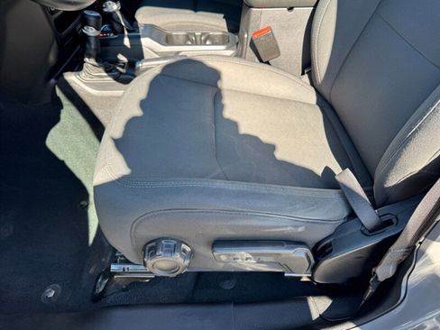 Used 2022 Jeep Gladiator Sport image 19
