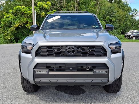 Certified 2025 Toyota 4Runner TRD Off-Road Premium w/ Tow Technology Package AWD/4WD image 2