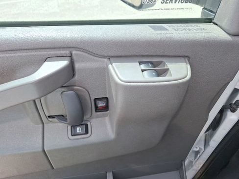 Used 2024 Chevrolet Express 3500 w/ Power Convenience Package RWD image 11