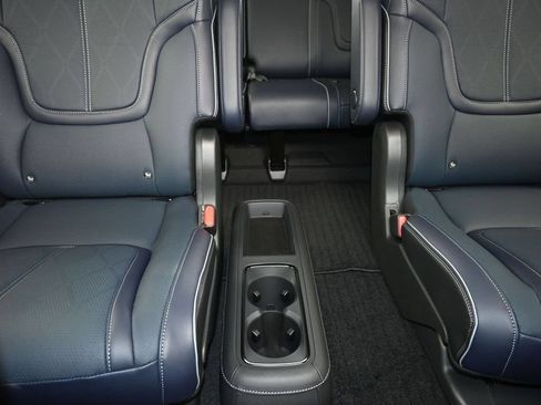 New 2026 INFINITI QX80 4WD w/ Sport Exterior Package image 29