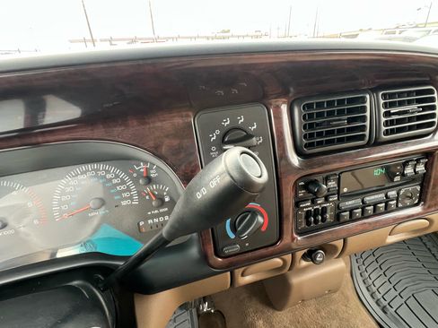 Used 1999 Dodge Ram 2500 Truck 2WD Quad Cab image 58