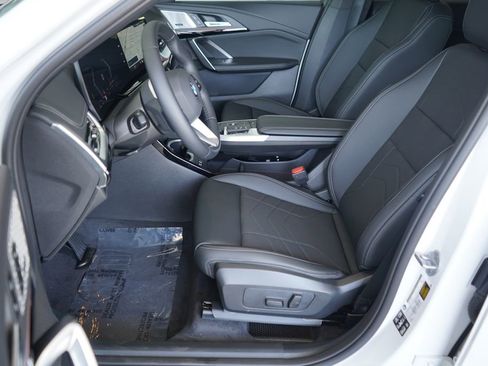 Used 2025 BMW X1 xDrive28i w/ Convenience Package image 10