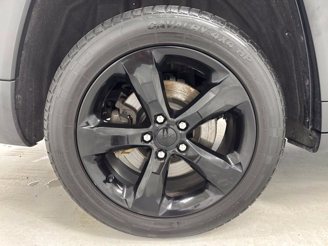 Used 2023 Jeep Grand Cherokee L Laredo AWD/4WD image 36