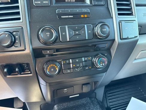 Used 2017 Ford F250 XL w/ Power Equipment Group AWD/4WD image 26
