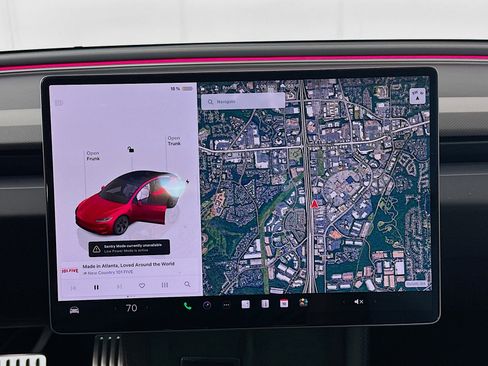 Used 2024 Tesla Model 3 Performance image 21