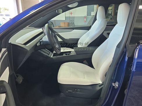 Used 2026 Tesla Model Y 2WD image 2
