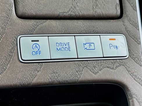 New 2025 Genesis G80 2.5T Advanced image 18