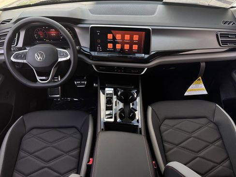 New 2026 Volkswagen Atlas Peak Edition AWD/4WD image 15