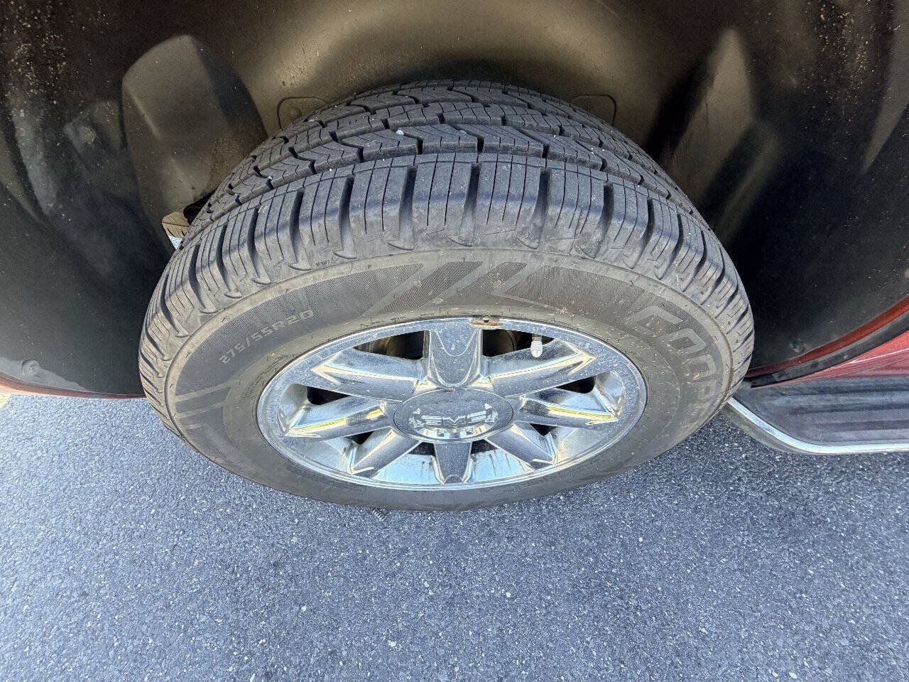 Used 2007 Cadillac Escalade 2WD w/ Information Package image 42