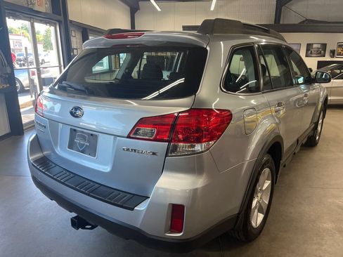 Used 2014 Subaru Outback 2.5i AWD/4WD image 9