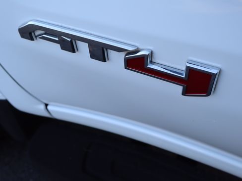 Used 2023 GMC Sierra 1500 AT4 w/ AT4 Premium Package AWD/4WD image 18