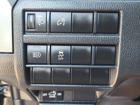 Used 2024 Toyota Tacoma SR5 AWD/4WD image 19