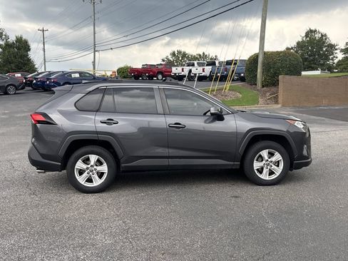Certified 2021 Toyota RAV4 XLE AWD/4WD image 4