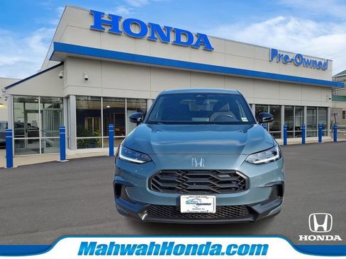 Used 2024 Honda HR-V Sport image 2