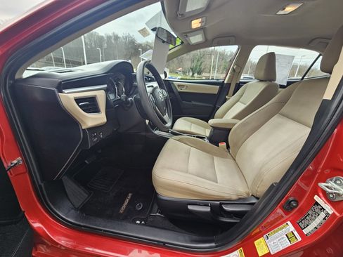 Used 2015 Toyota Corolla LE image 16