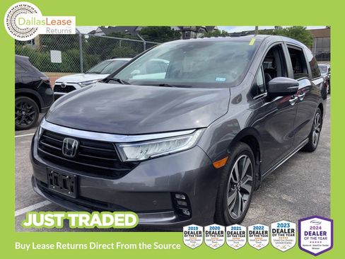 Used 2024 Honda Odyssey Touring image 1