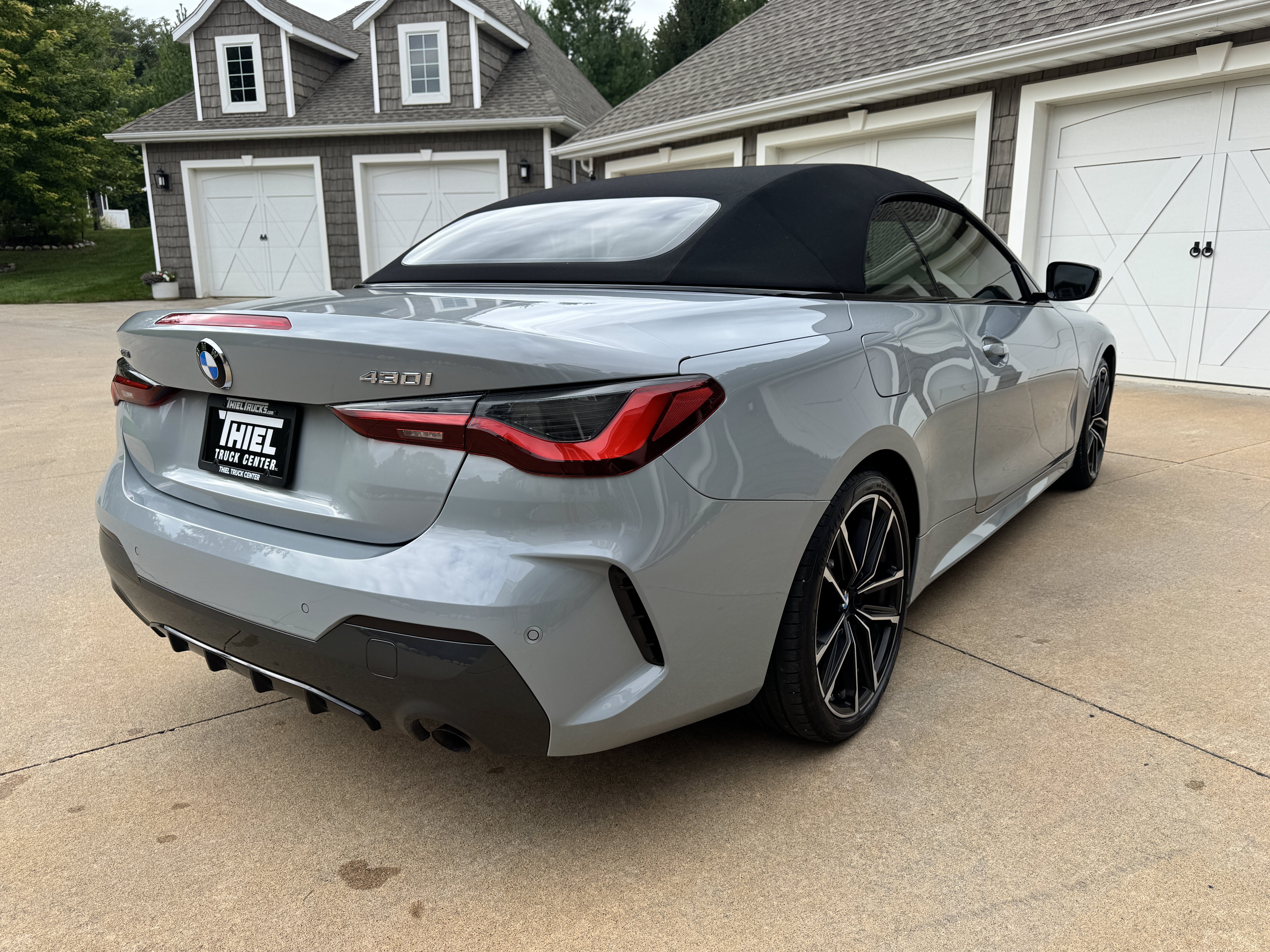 Used 2023 BMW 430i xDrive Convertible w/ M Sport Package AWD/4WD image 8