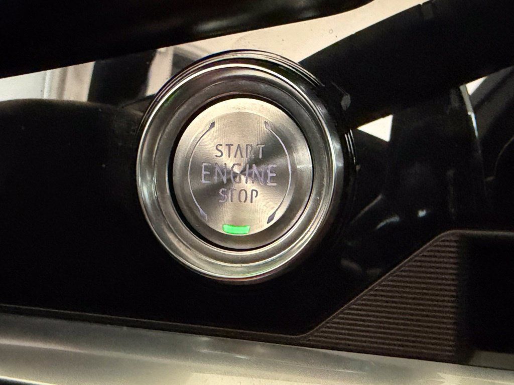 Used 2024 Chevrolet Corvette Stingray Coupe w/ 1LT RWD image 41