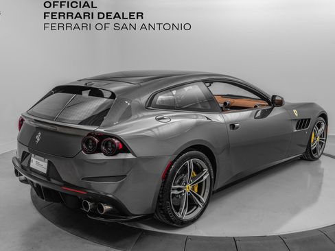 Certified 2019 Ferrari GTC4Lusso image 18
