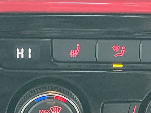 Used 2019 Volkswagen Beetle 2.0T SE image 19