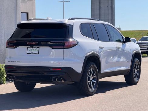 Used 2024 GMC Acadia AT4 w/ Luxury Package AWD/4WD image 5