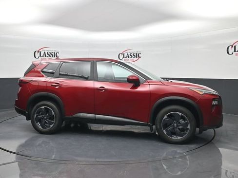 Used 2024 Nissan Rogue SV FWD image 6