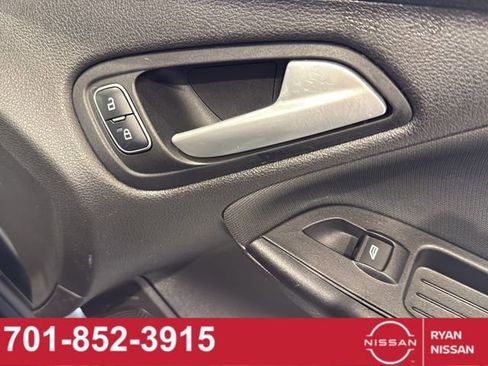 Used 2017 Ford Focus SE w/ Cold Weather Package image 37
