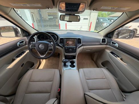 Used 2014 Jeep Grand Cherokee Overland AWD/4WD image 11