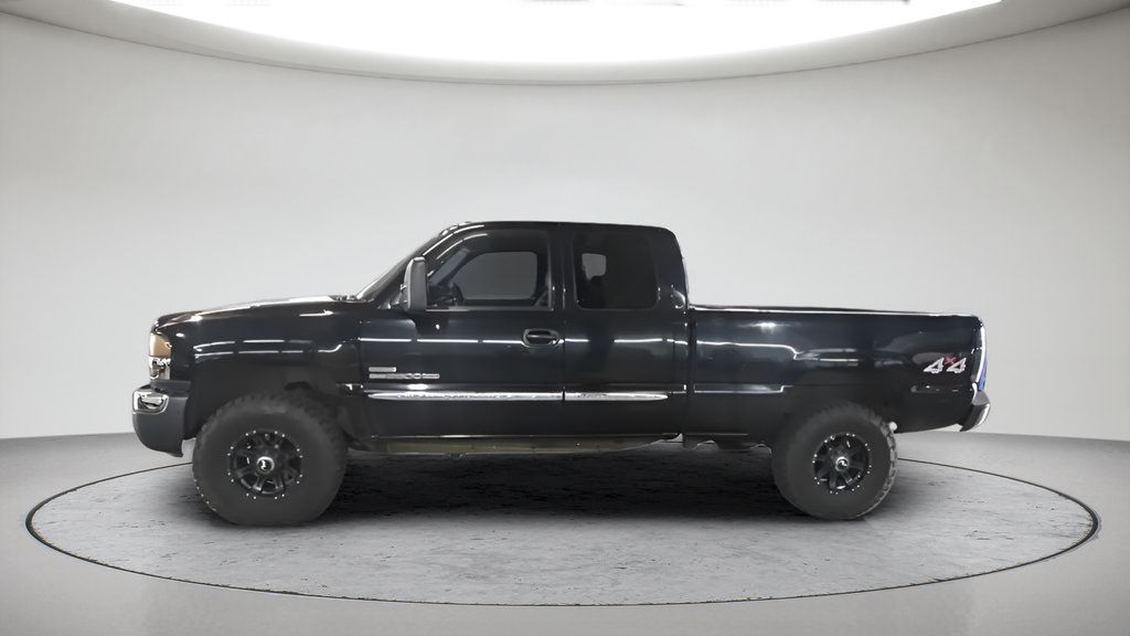 Used 2004 GMC Sierra 2500 SLT w/ Heavy-Duty Power Package AWD/4WD image 6