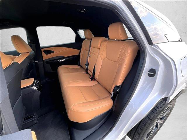 Used 2025 Lexus RX 350 FWD w/ Technology Package image 29