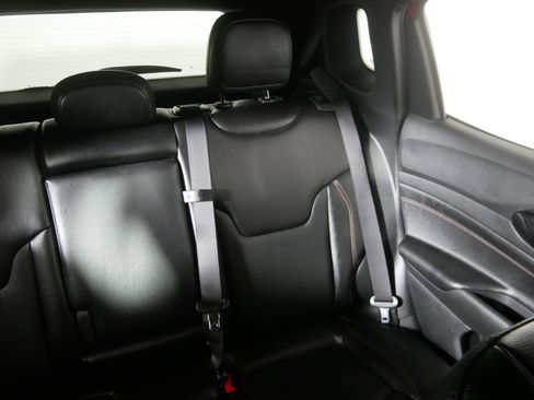 Used 2022 Jeep Compass Limited image 14