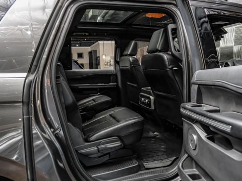 Used 2021 Ford Expedition Max XLT RWD image 44
