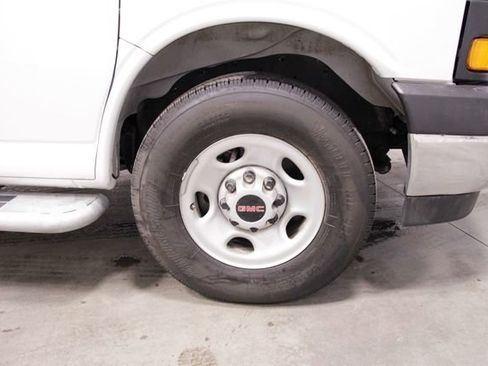 Used 2024 GMC Savana 2500 w/ Driver Convenience Package image 11