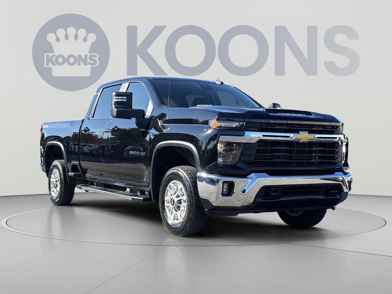Used 2025 Chevrolet Silverado 2500 LT w/ Convenience Package AWD/4WD image 5