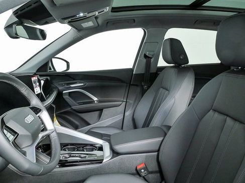 New 2025 Audi Q5 Premium image 5