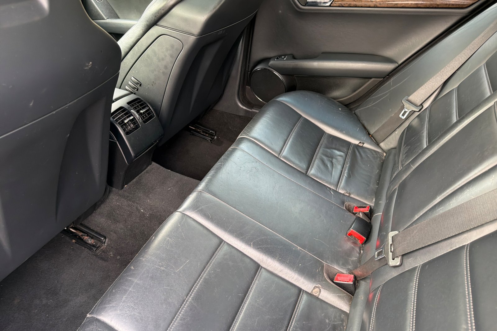 Used 2009 Mercedes-Benz C 63 AMG Sedan image 16