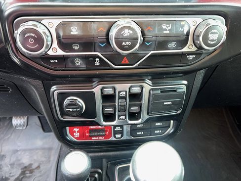 Used 2021 Jeep Wrangler Unlimited Rubicon image 21