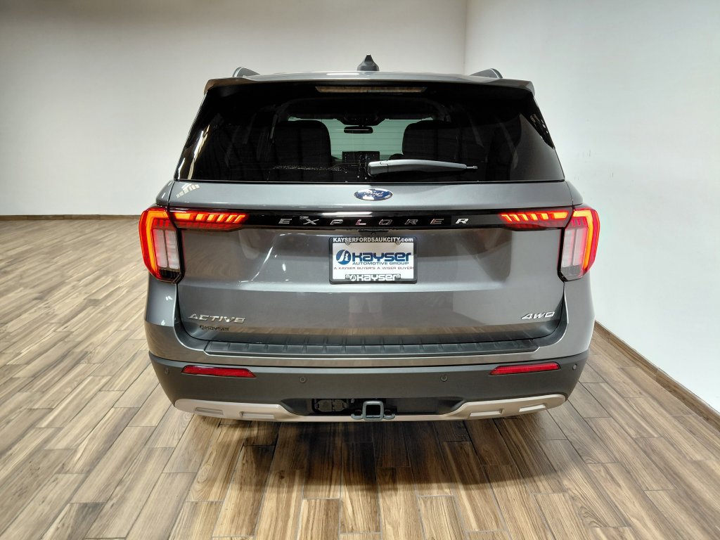 Certified 2025 Ford Explorer Active w/ Active Comfort Package AWD/4WD image 22
