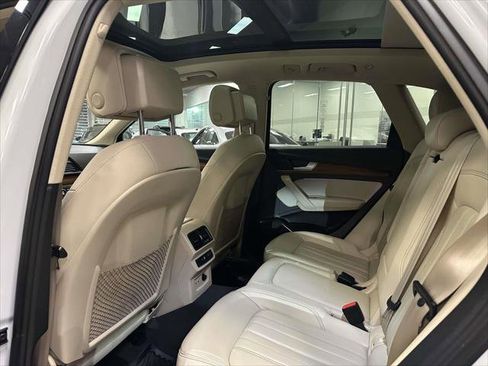 Used 2022 Audi Q5 2.0T Premium image 10