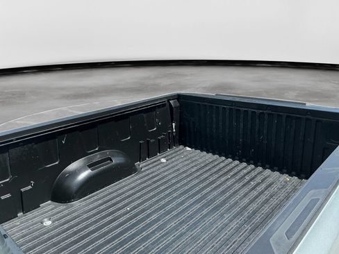 Used 2022 Toyota Tundra SR5 AWD/4WD image 17