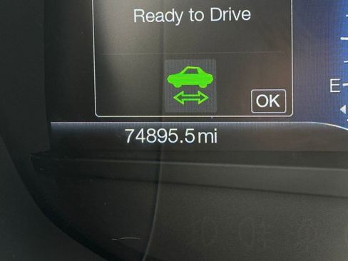 Used 2020 Ford Fusion SE FWD image 29
