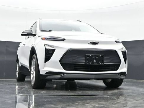 Used 2023 Chevrolet Bolt EUV LT w/ Driver Confidence Package FWD image 37