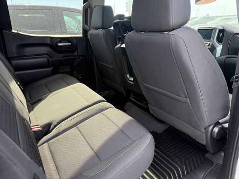 Used 2022 Chevrolet Silverado 1500 Custom image 17