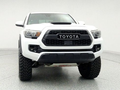 Used 2019 Toyota Tacoma TRD Pro image 2